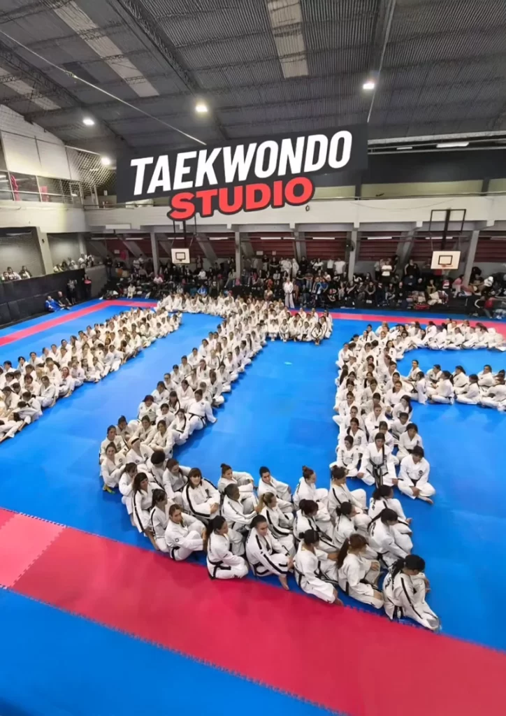 clase de taekwon-do femenina